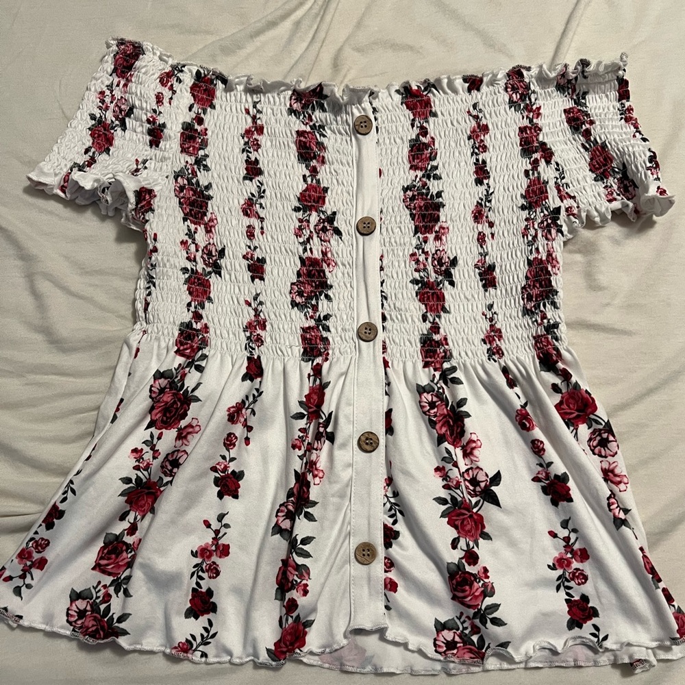 Rue 21 size large off the shoulder blouse